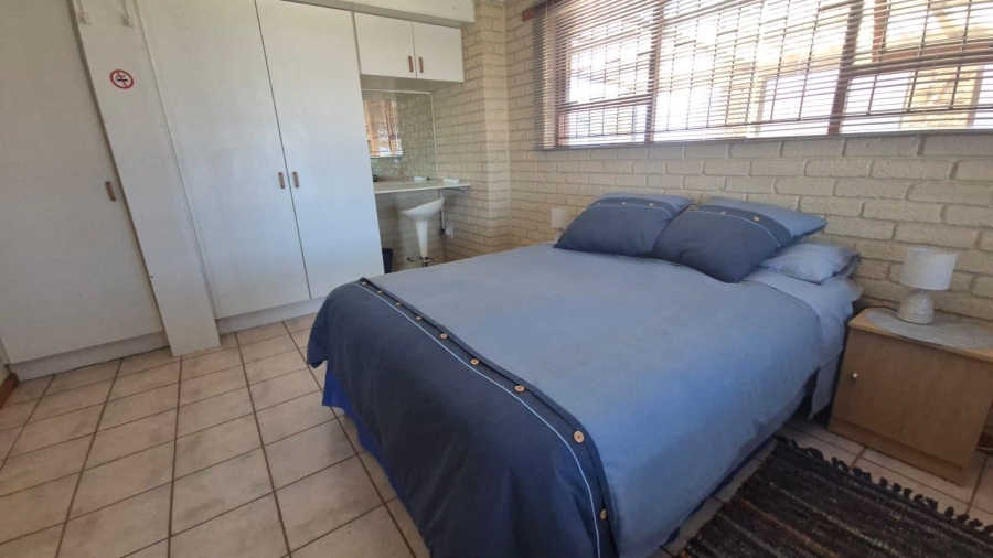 To Let 2 Bedroom Property for Rent in Dana Bay Western Cape